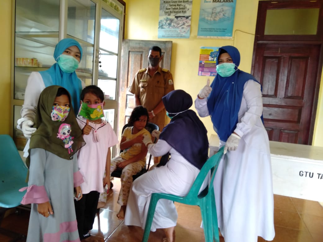 32 Anak Mengikuti Program Imunisasi