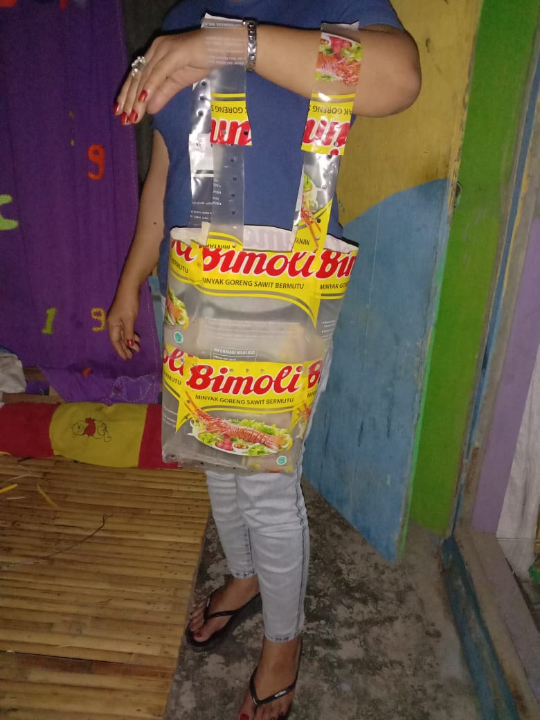 Dari BISA KITA, Kami Mengolah Sampah Plastik