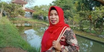 Mengabdikan Diri untuk Masyarakat